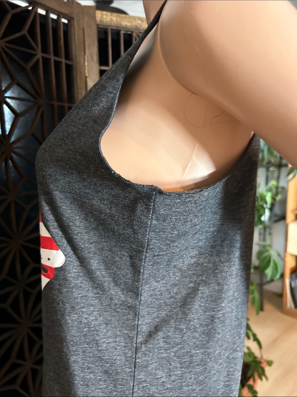 NWOT USA LIPS TANK TOP M - Picture 6 of 9